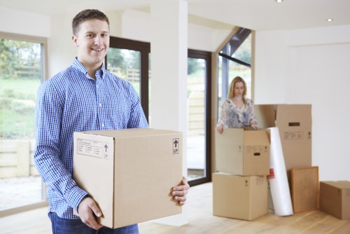Custom crating services for safe transportation in Manandwan Chelsea
